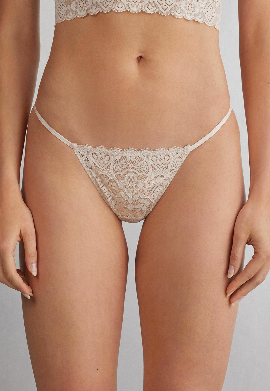 Трусы Intimissimi Thong, Natural/Pink
Трусы Intimissimi Thong, Natural/Pink