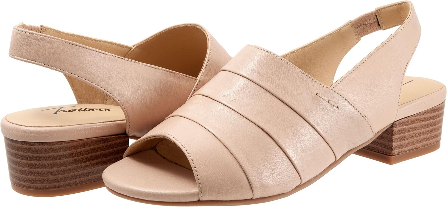 Сандалии Trotters Nina, цвет Ivory
Сандалии Trotters Nina, цвет Ivory