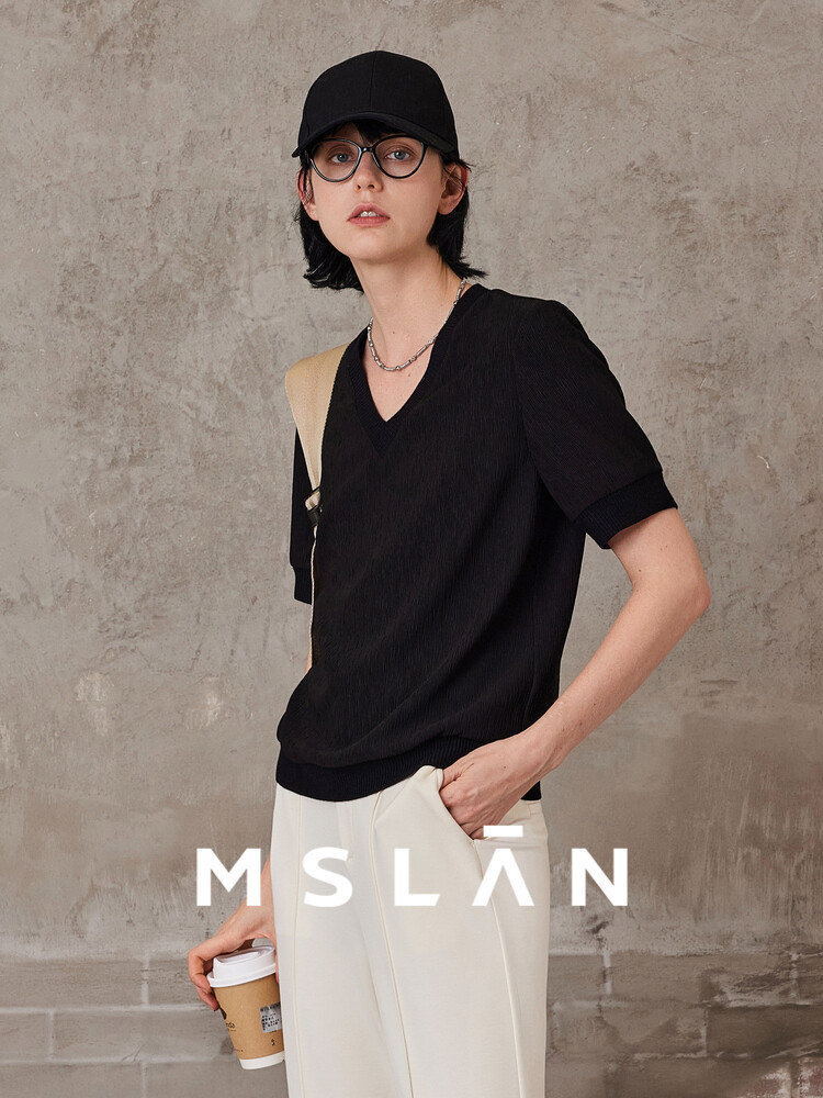 Футболка укороченная Ban Twilight MSlan, черный
Футболка укороченная Ban Twilight MSlan, черный