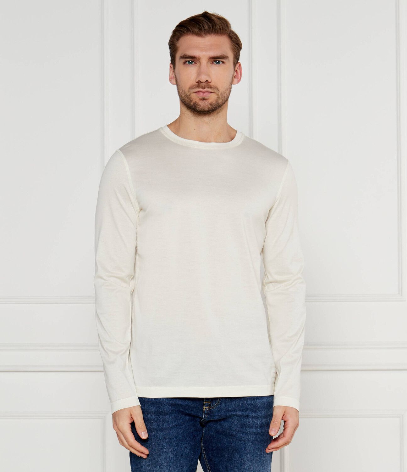 Лонгслив Joop! 17 JJ-07Baseo Regular Fit, экрю
Лонгслив Joop! 17 JJ-07Baseo Regular Fit, экрю