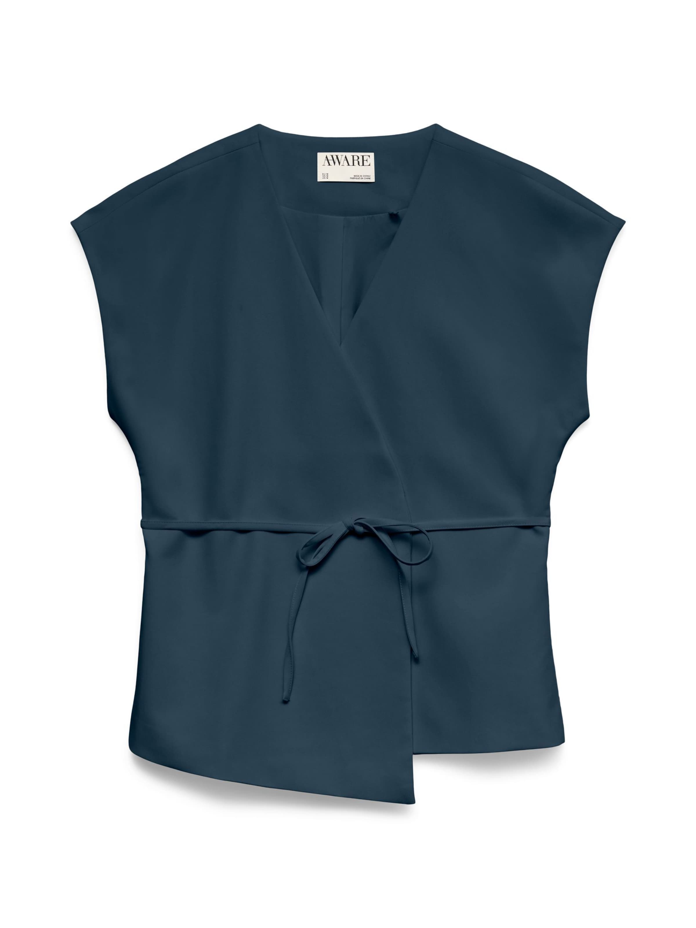 VERO MODA Жилет 'AWVANNAH' в цвете Marine Blue
VERO MODA Жилет 'AWVANNAH' в цвете Marine Blue