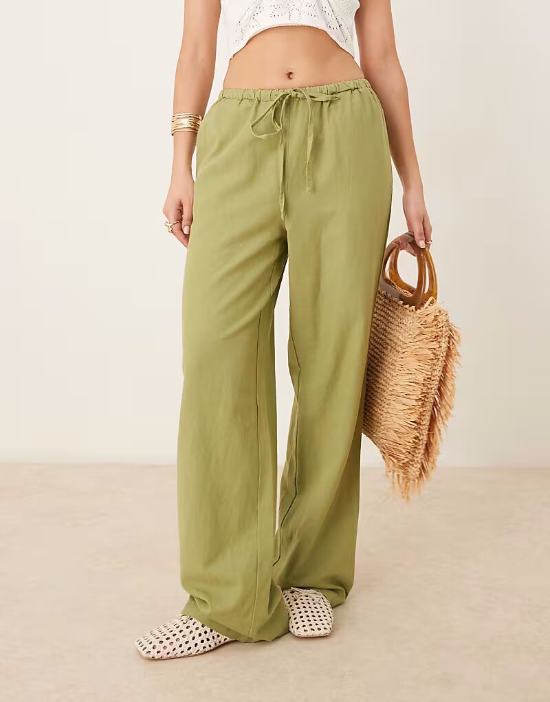 Широкие брюки Vila из льна с завязками на талии, шалфейно-зеленого цвета
Широкие брюки Vila из льна с завязками на талии, шалфейно-зеленого цвета