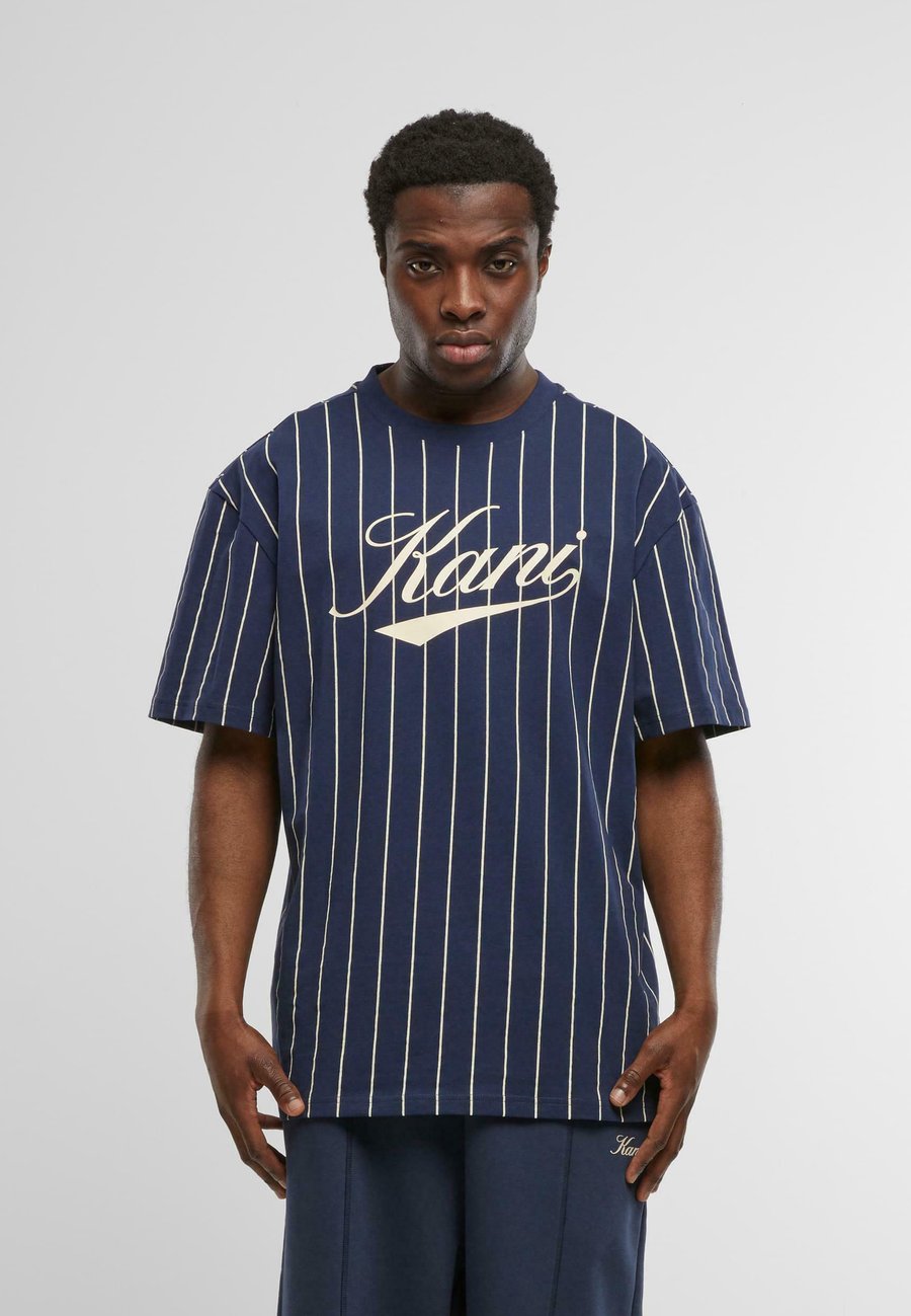 Футболка Karl Kani Print T-shirt, Darkblue/Blue, Синий, Футболка Karl Kani Print T-shirt, Darkblue/Blue
Футболка Karl Kani Print T-shirt, Darkblue/Blue, Синий, Футболка Karl Kani Print T-shirt, Darkblue/Blue