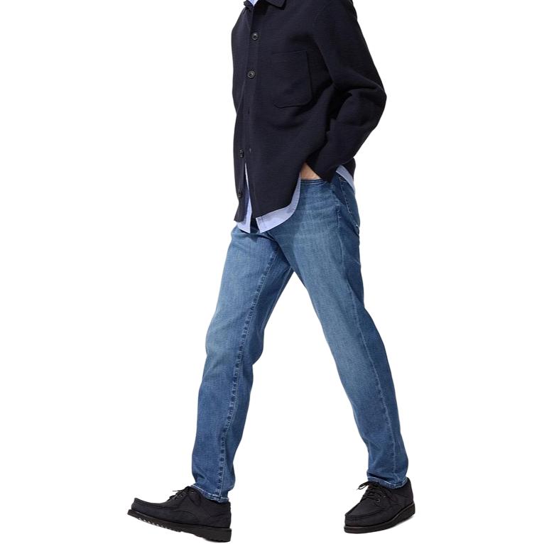 UNIQLO Джинсы унисекс синие
UNIQLO Джинсы унисекс синие