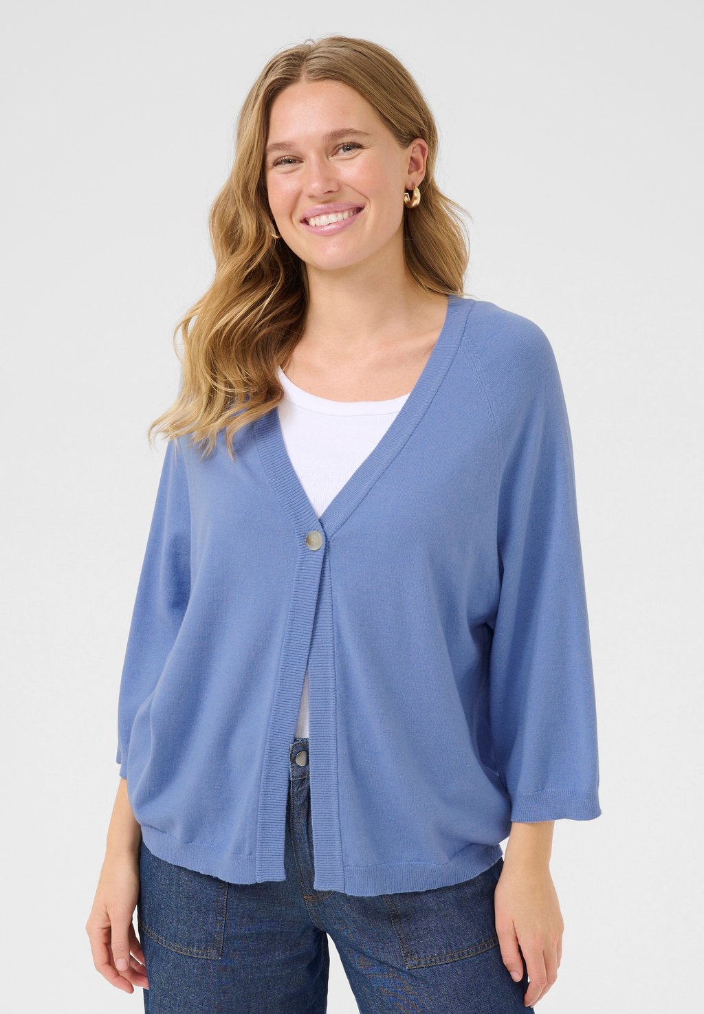 Кардиган GABBY WITH 3/4 SLEEVE Kaffe, синий
Кардиган GABBY WITH 3/4 SLEEVE Kaffe, синий