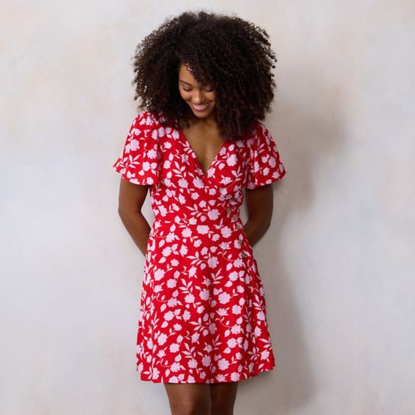 Женское мини-платье с запахом на пуговицах Lc Lauren Conrad, цвет red francie floral
Женское мини-платье с запахом на пуговицах Lc Lauren Conrad, цвет red francie floral