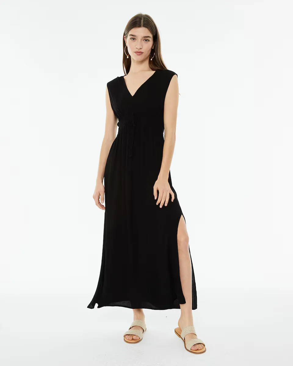 Миди-платье из бамбула с V-образным вырезом System Action, черный
Миди-платье из бамбула с V-образным вырезом System Action, черный