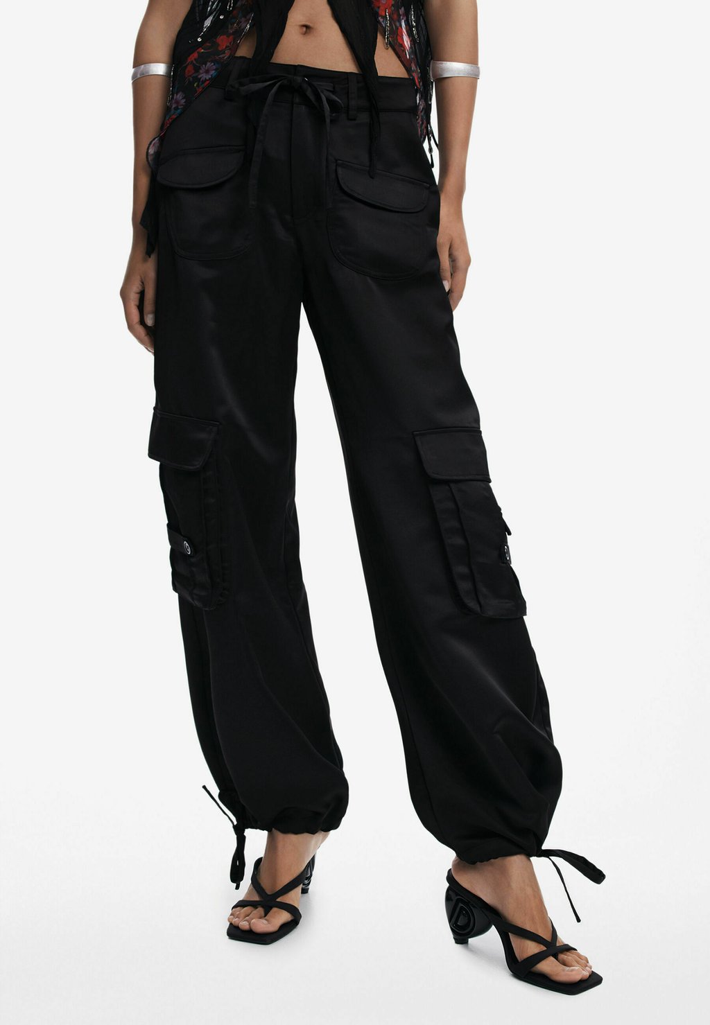 Брюки карго Desigual, черный
Брюки карго Desigual, черный
