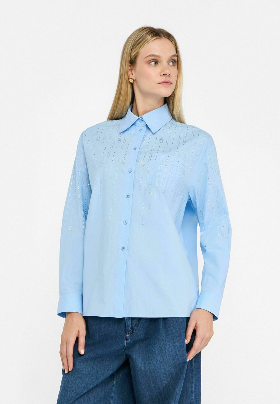 Блуза LIU JO WITH RHINESTONES, Light Blue
Блуза LIU JO WITH RHINESTONES, Light Blue