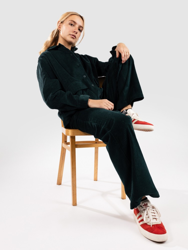 Повседневные брюки Blue Tomato Baggy Cordhose, green 35
Повседневные брюки Blue Tomato Baggy Cordhose, green 35