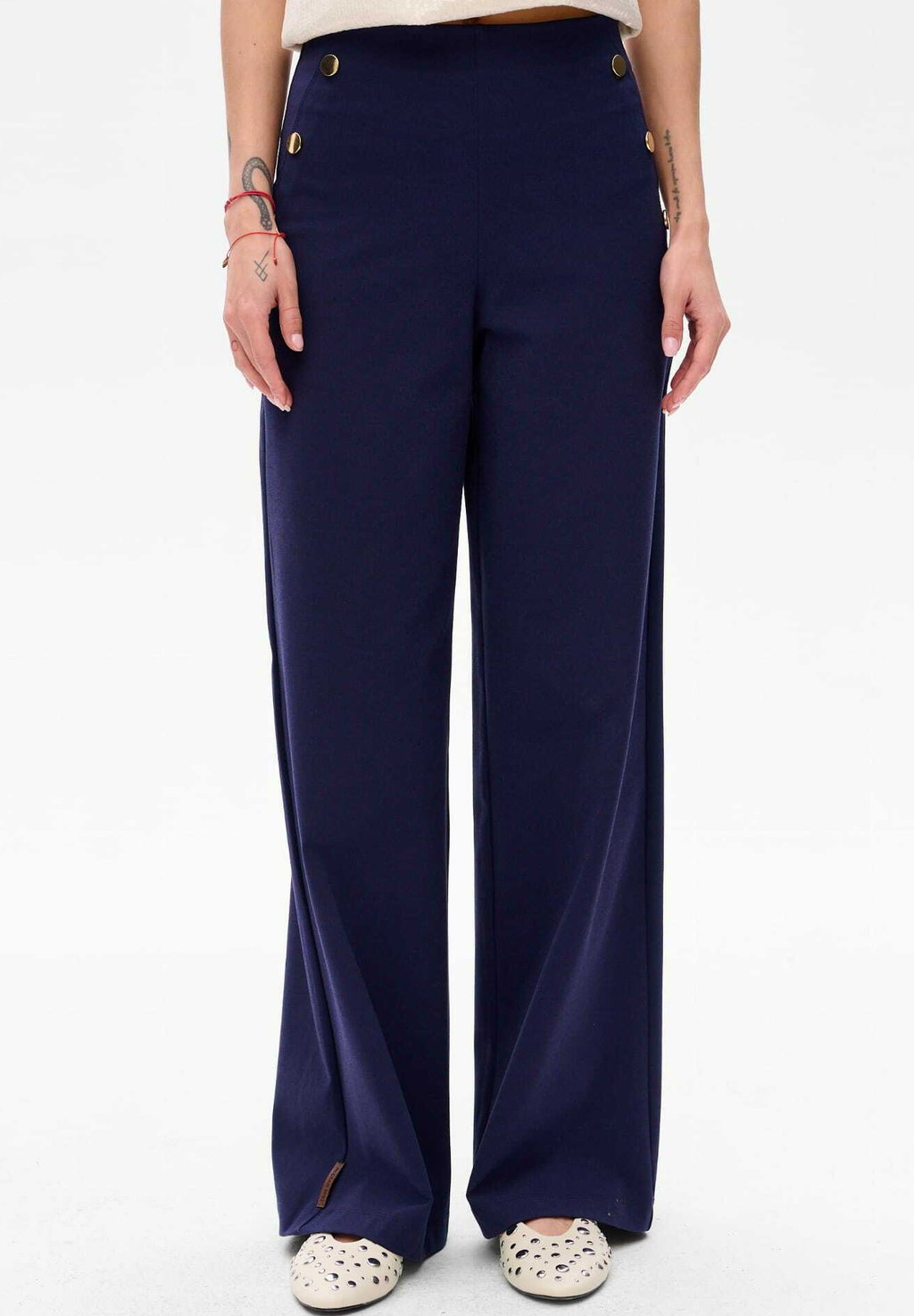 Брюки blue shadow, темно-синий
Брюки blue shadow, темно-синий