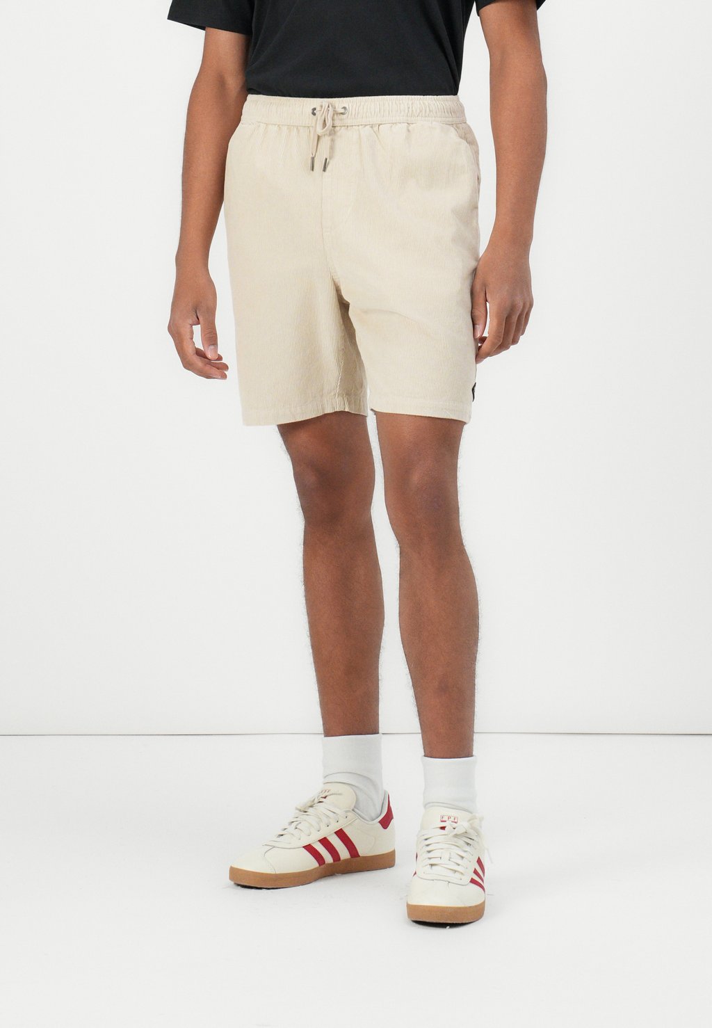 Шорты LARRY Billabong, кремовый
Шорты LARRY Billabong, кремовый