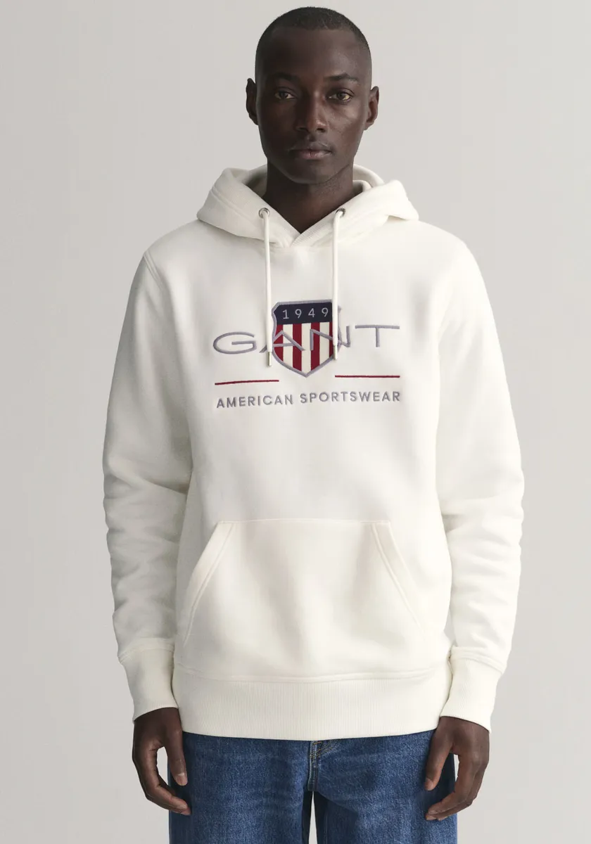 Толстовка с капюшоном "REG ARCHIVE SHIELD HOODIE" с модной вышивкой логотипа на груди Gant, цвет Eggshell
Толстовка с капюшоном "REG ARCHIVE SHIELD HOODIE" с модной вышивкой логотипа на груди Gant, цвет Eggshell