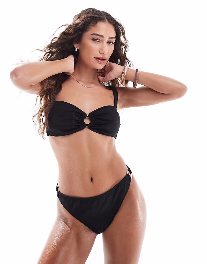 Комплект из бикини-топа с золотым кольцом, черный 4Th & Reckless
Комплект из бикини-топа с золотым кольцом, черный 4Th & Reckless