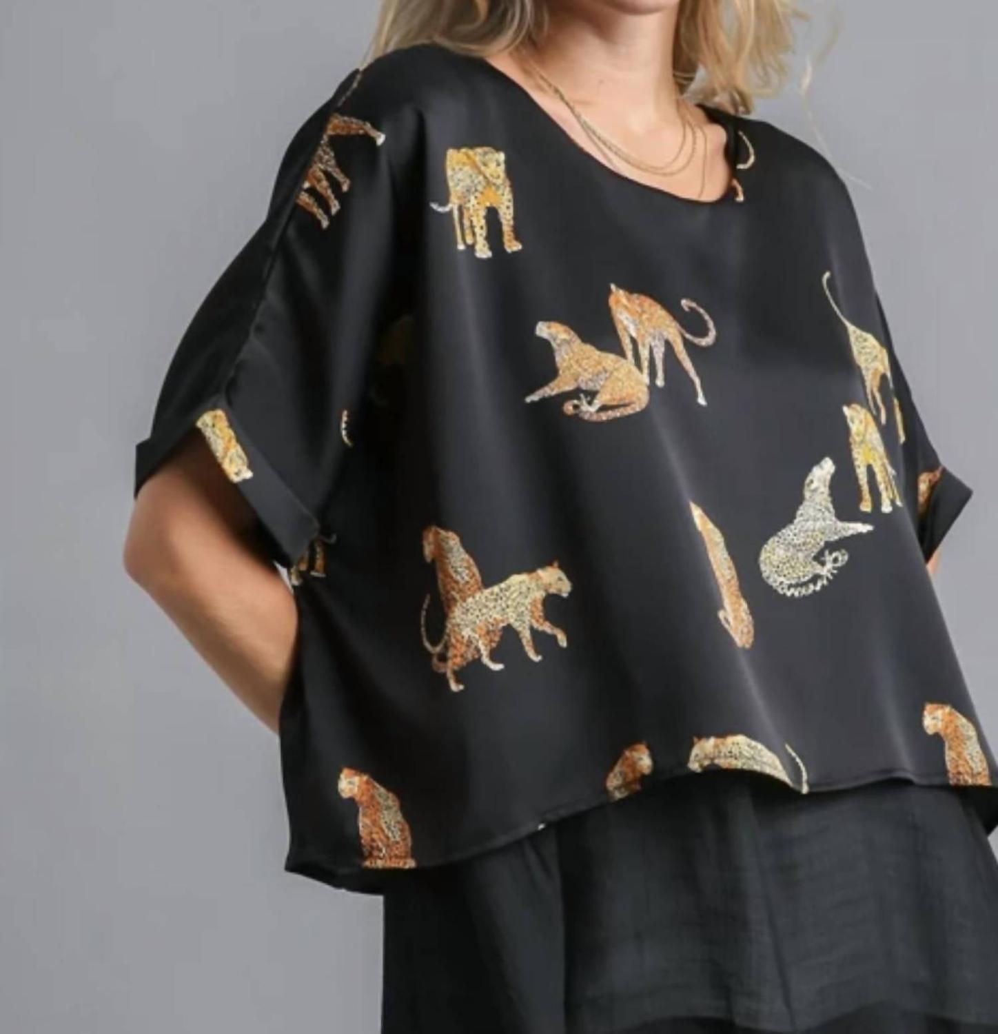 Блузка женская umgee, черный
Блузка женская umgee, черный