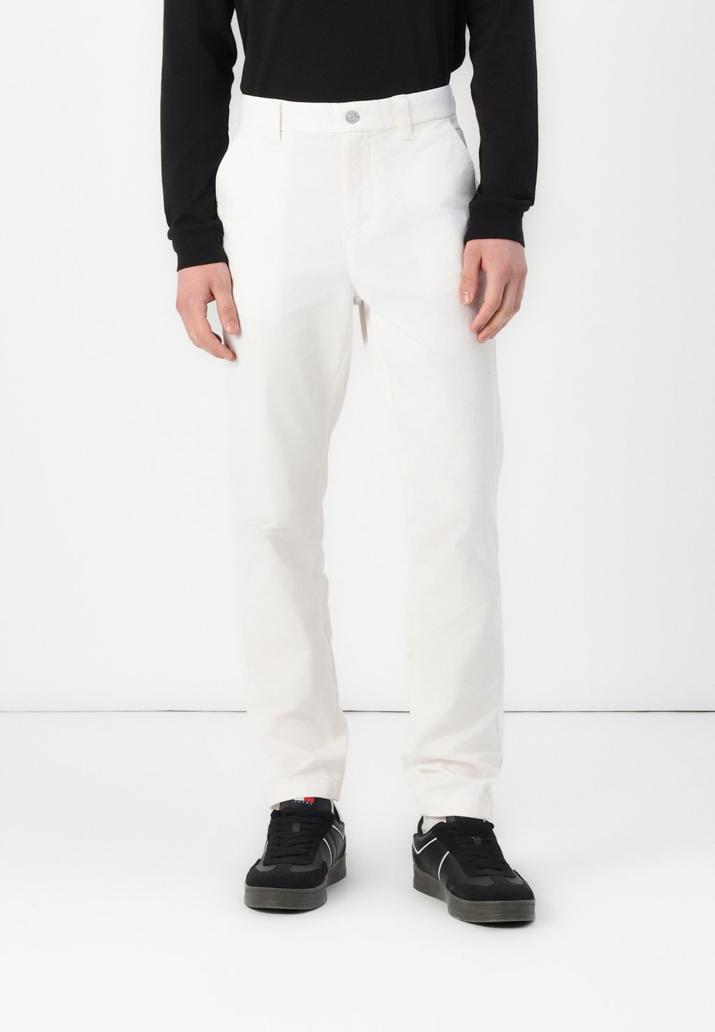 Чиносы AUSTIN Tommy Jeans, белый 
Чиносы AUSTIN Tommy Jeans, белый