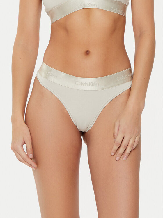 Стринги Calvin Klein Underwear, бежевый
Стринги Calvin Klein Underwear, бежевый