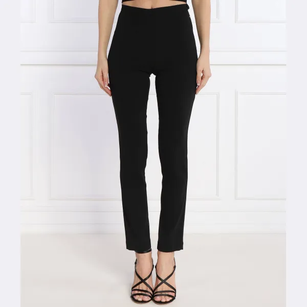 Брюки-Сигареты стандартного кроя Patrizia Pepe, черный
Брюки-Сигареты стандартного кроя Patrizia Pepe, черный