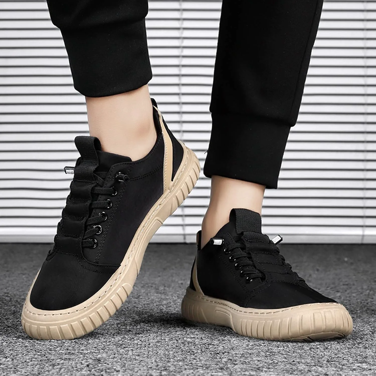 Мужские повседневные спортивные кроссовки IWIHMIV с низким верхом, дышащие, для прогулок, противоскользящие, черный
Мужские повседневные спортивные кроссовки IWIHMIV с низким верхом, дышащие, для прогулок, противоскользящие, черный