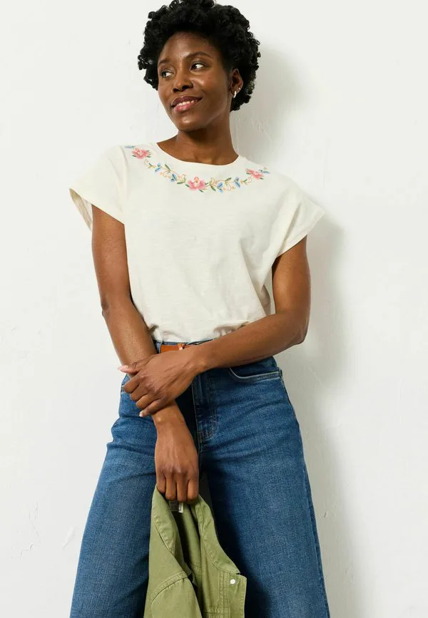 Футболка стандартного кроя с принтом в виде крестика Fatface, Ivory, Бежевый, Футболка стандартного кроя с принтом в виде крестика Fatface, Ivory
Футболка стандартного кроя с принтом в виде крестика Fatface, Ivory, Бежевый, Футболка стандартного кроя с принтом в виде крестика Fatface, Ivory