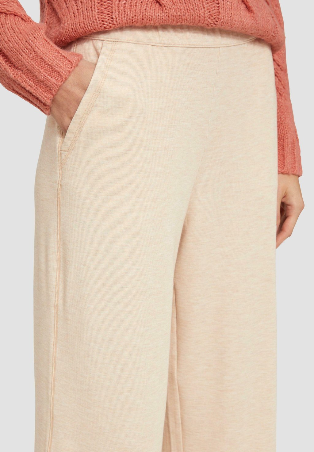 Брюки WEICHE MIT WIDE s.Oliver, коричневый
Брюки WEICHE MIT WIDE s.Oliver, коричневый