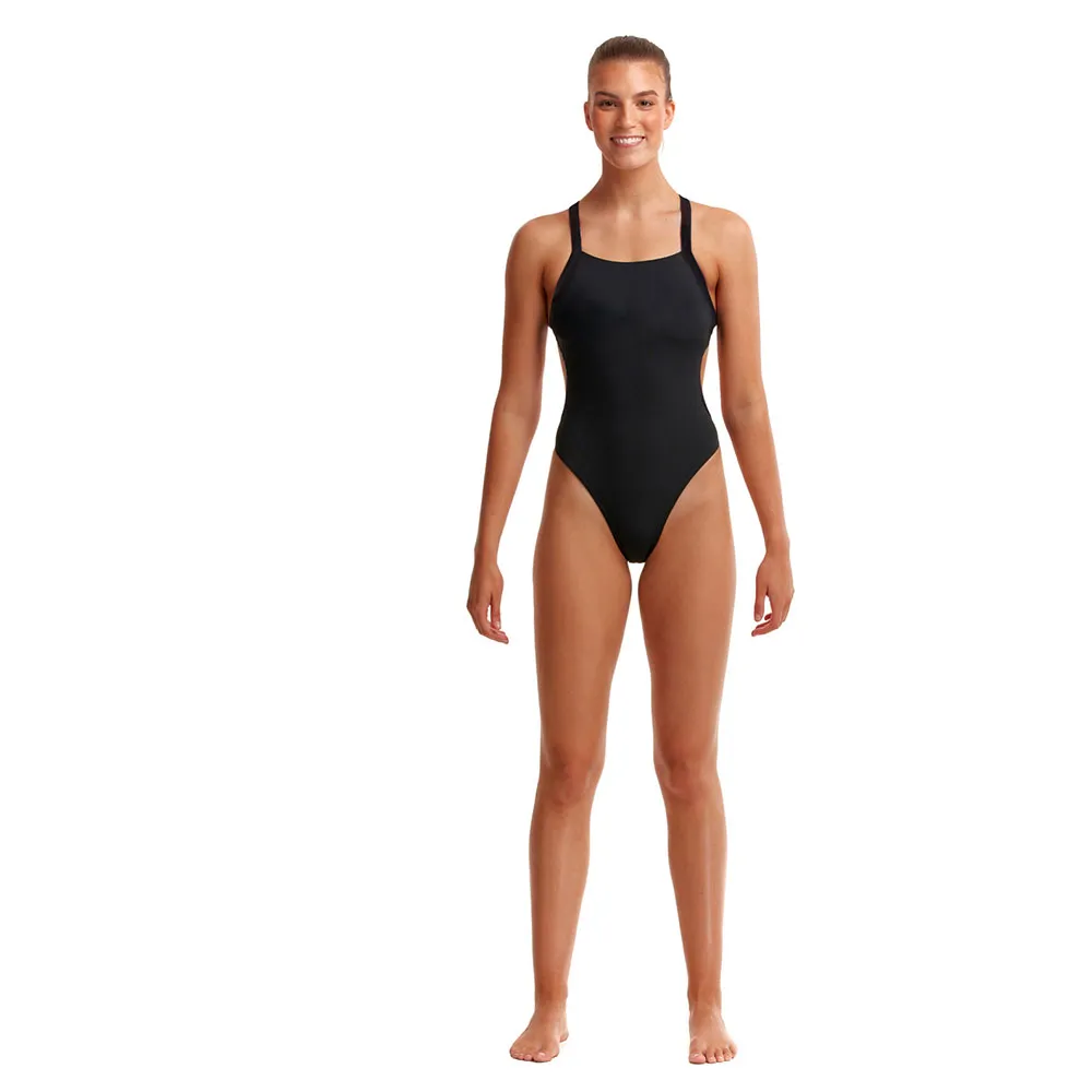 Купальник Funkita Brace Free, черный
Купальник Funkita Brace Free, черный
