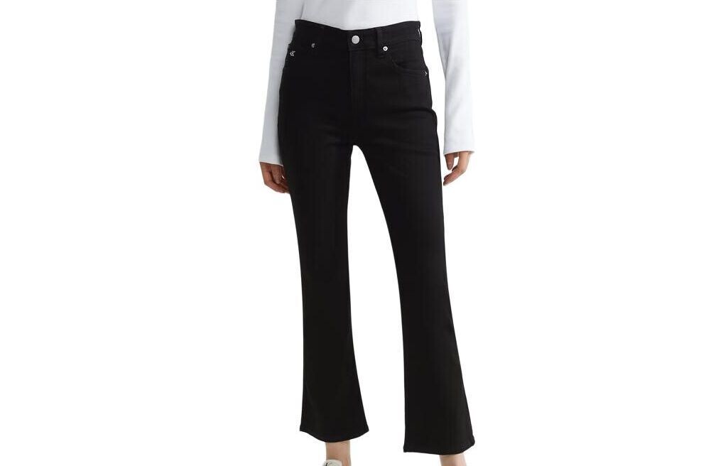 Женские джинсы Calvin Klein, цвет Black Denim
Женские джинсы Calvin Klein, цвет Black Denim