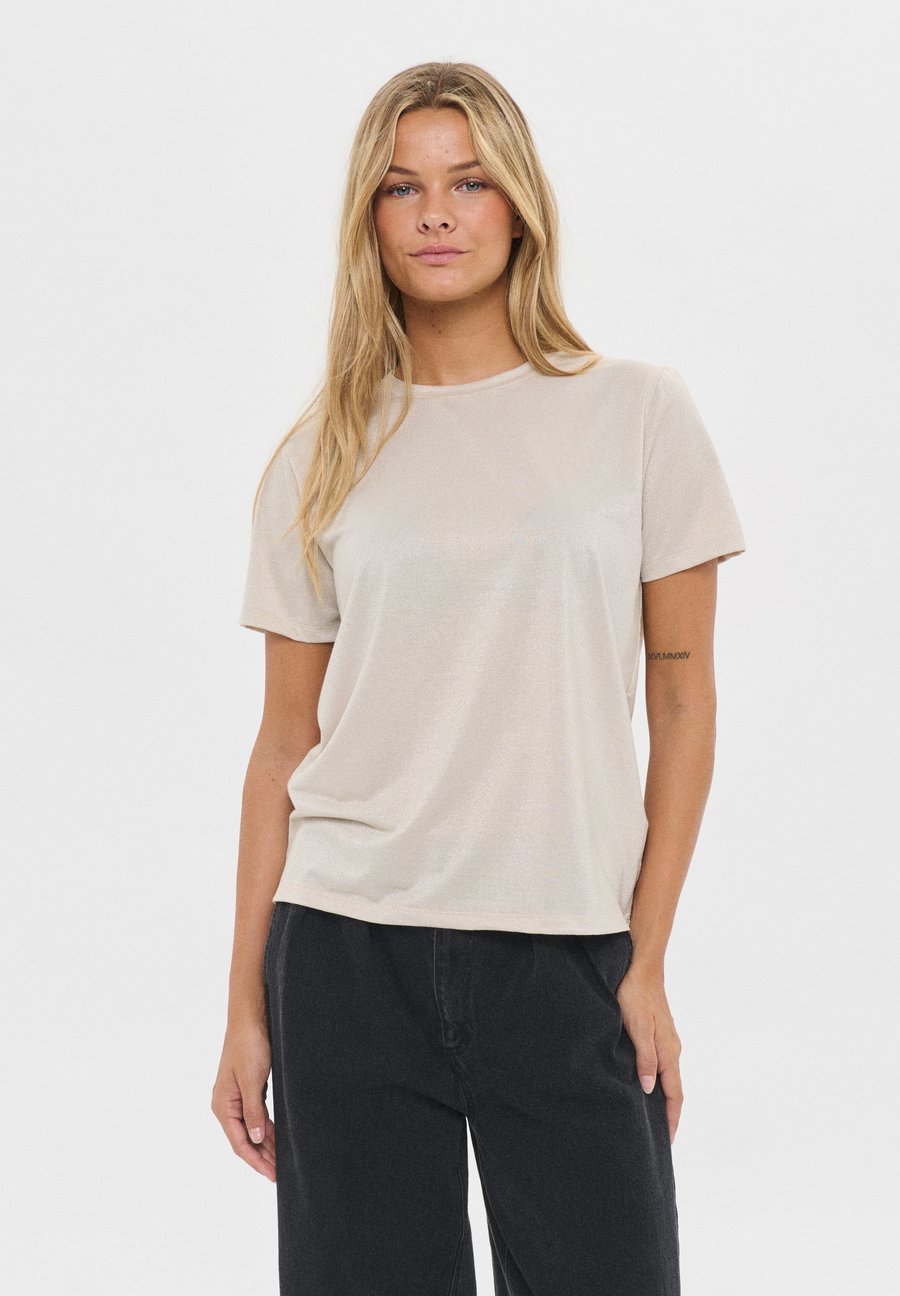 Футболка Saint Tropez HAGASZ REGULAR T-SHIRT, Asti/Off-White, Белый, Футболка Saint Tropez HAGASZ REGULAR T-SHIRT, Asti/Off-White
Футболка Saint Tropez HAGASZ REGULAR T-SHIRT, Asti/Off-White, Белый, Футболка Saint Tropez HAGASZ REGULAR T-SHIRT, Asti/Off-White