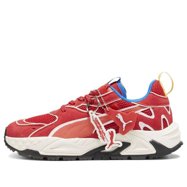 Кроссовки joshua vides x scuderia ferrari x rs-trck '70s ferrari racing' Puma, красный
Кроссовки joshua vides x scuderia ferrari x rs-trck '70s ferrari racing' Puma, красный