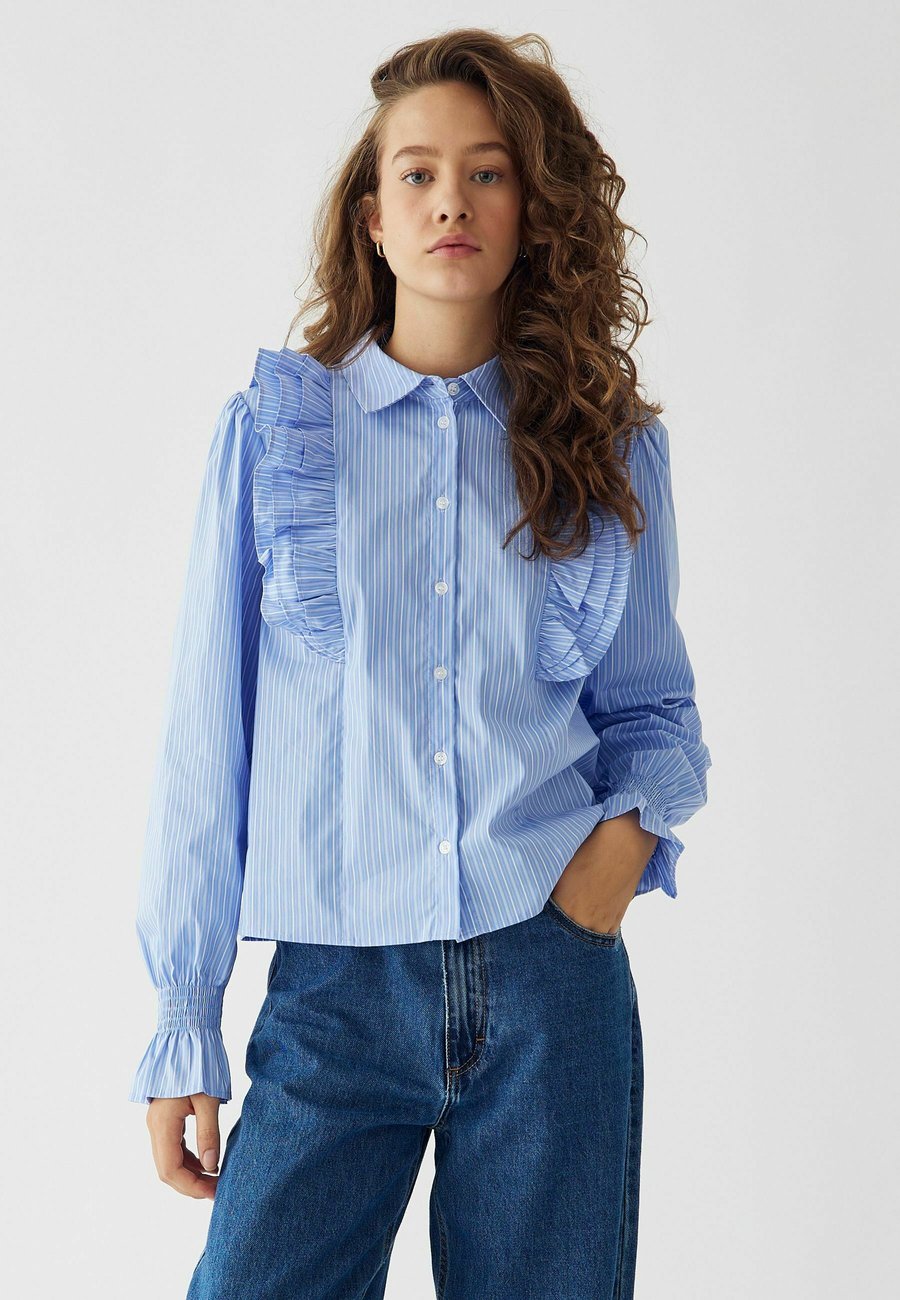 Блуза Noella Button-down blouse, Blue/White Stripe/Blue
Блуза Noella Button-down blouse, Blue/White Stripe/Blue