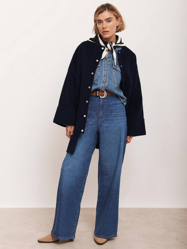 Пальто из шерстяной смеси с круглым вырезом ручной отделки Mint Velvet
Пальто из шерстяной смеси с круглым вырезом ручной отделки Mint Velvet