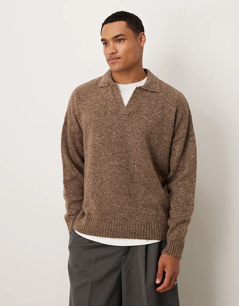 Супер-оверсайз поло свободного кроя с вырезом на шее ASOS DESIGN коричневого цвета с меланжевым оттенком
Супер-оверсайз поло свободного кроя с вырезом на шее ASOS DESIGN коричневого цвета с меланжевым оттенком