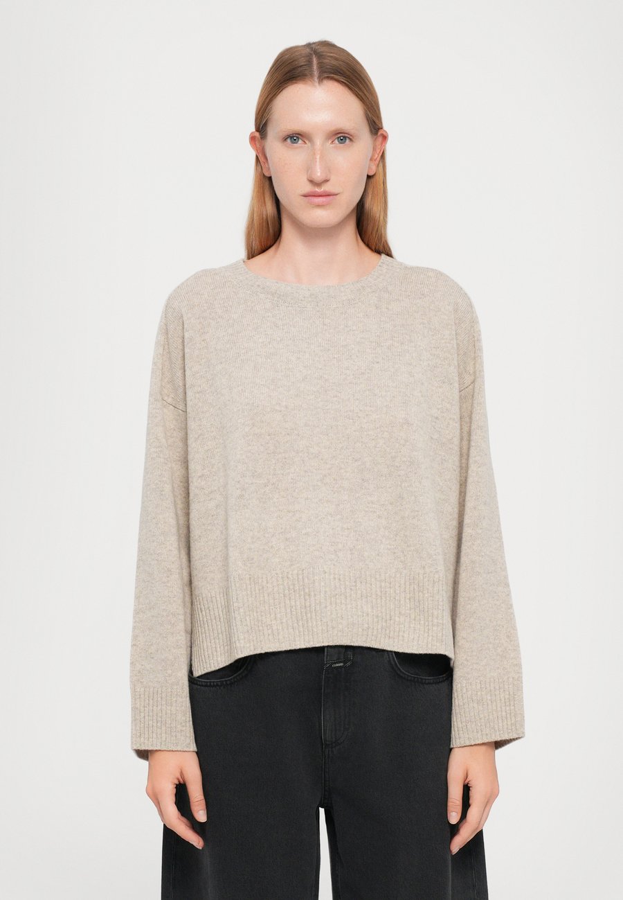 Джемпер CLOSED CREW NECK WIDE SLEEVE, Beige Melange/Beige
Джемпер CLOSED CREW NECK WIDE SLEEVE, Beige Melange/Beige