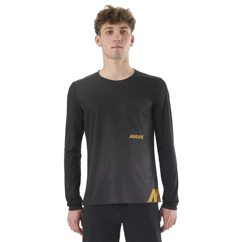 Джерси эндуро с длинным рукавом Mavic Crosstrail, черный
Джерси эндуро с длинным рукавом Mavic Crosstrail, черный
