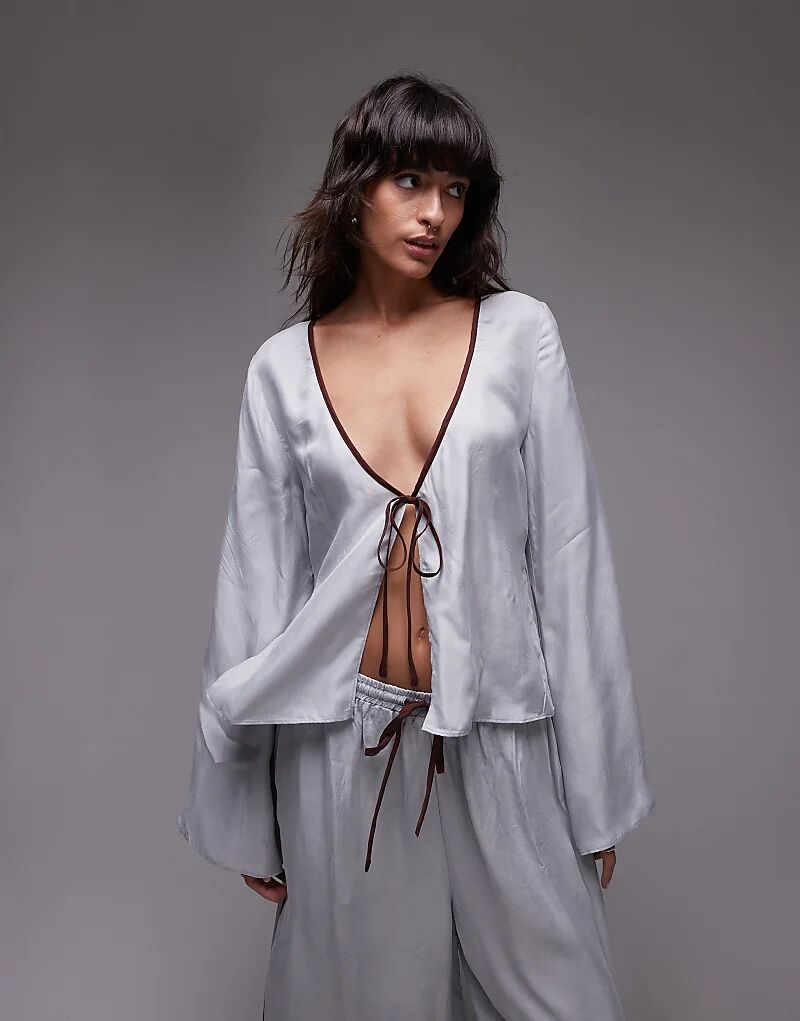 VRG GRL топ moonscapes в пудрово-голубом цвете 
VRG GRL топ moonscapes в пудрово-голубом цвете