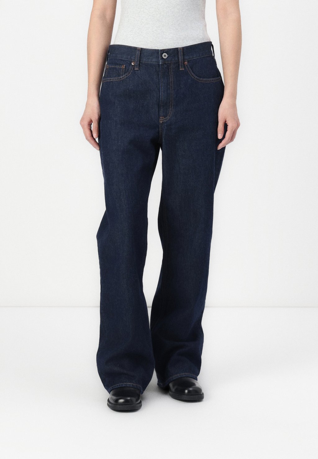 Джинсы свободного кроя RINSE LOOSE Abercrombie & Fitch, светло-голубой
Джинсы свободного кроя RINSE LOOSE Abercrombie & Fitch, светло-голубой