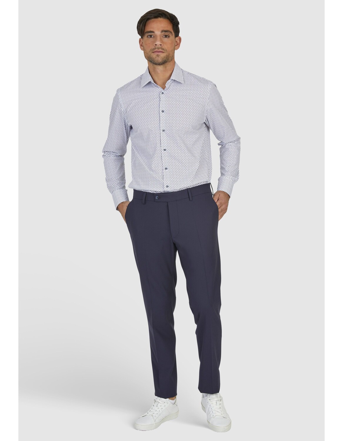 Тканевые брюки HECHTER PARIS Anzug, темно синий
Тканевые брюки HECHTER PARIS Anzug, темно синий