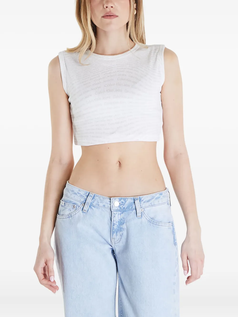 Укороченный топ без рукавов Calvin Klein Jeans, белый
Укороченный топ без рукавов Calvin Klein Jeans, белый