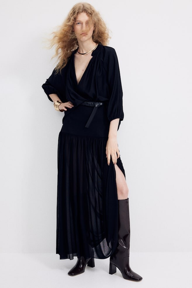 Блузка с объемными рукавами H&M, черный
Блузка с объемными рукавами H&M, черный