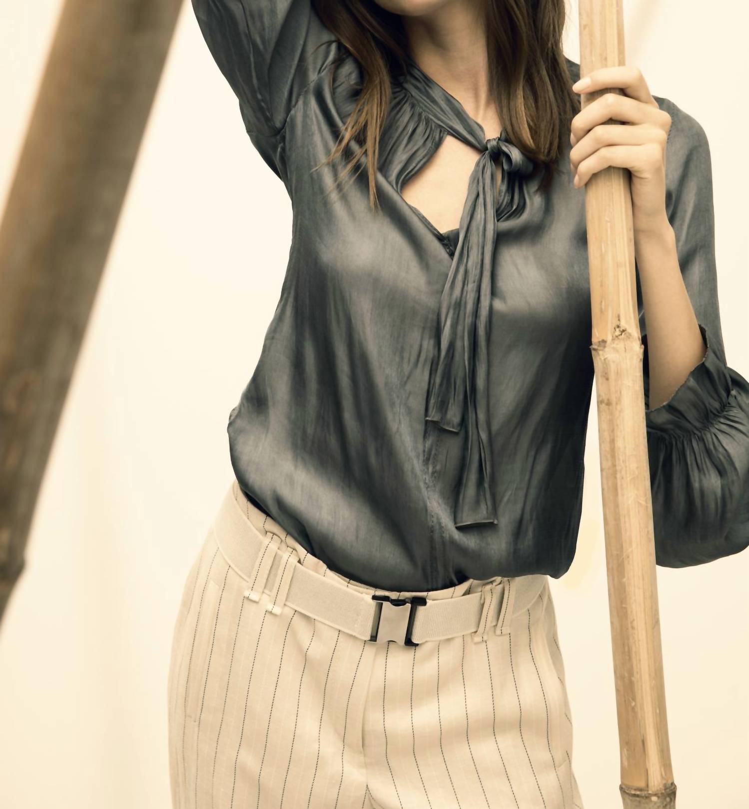 Атласный топ цвета эвкалипта Beate Heymann, цвет eucalyptus
Атласный топ цвета эвкалипта Beate Heymann, цвет eucalyptus