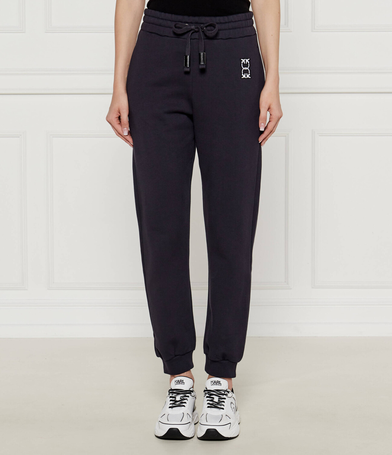 Спортивные брюки Pinko CARICO Regular Fit, темно-синий
Спортивные брюки Pinko CARICO Regular Fit, темно-синий