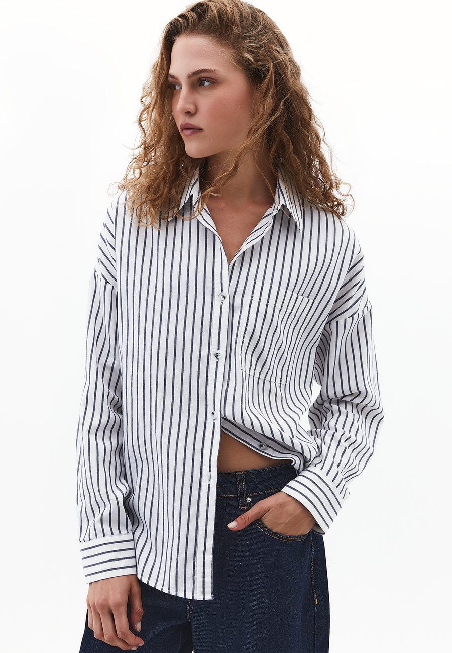Блуза OXXO Button-down blouse, Medieval Blue Stripe/Blue
Блуза OXXO Button-down blouse, Medieval Blue Stripe/Blue