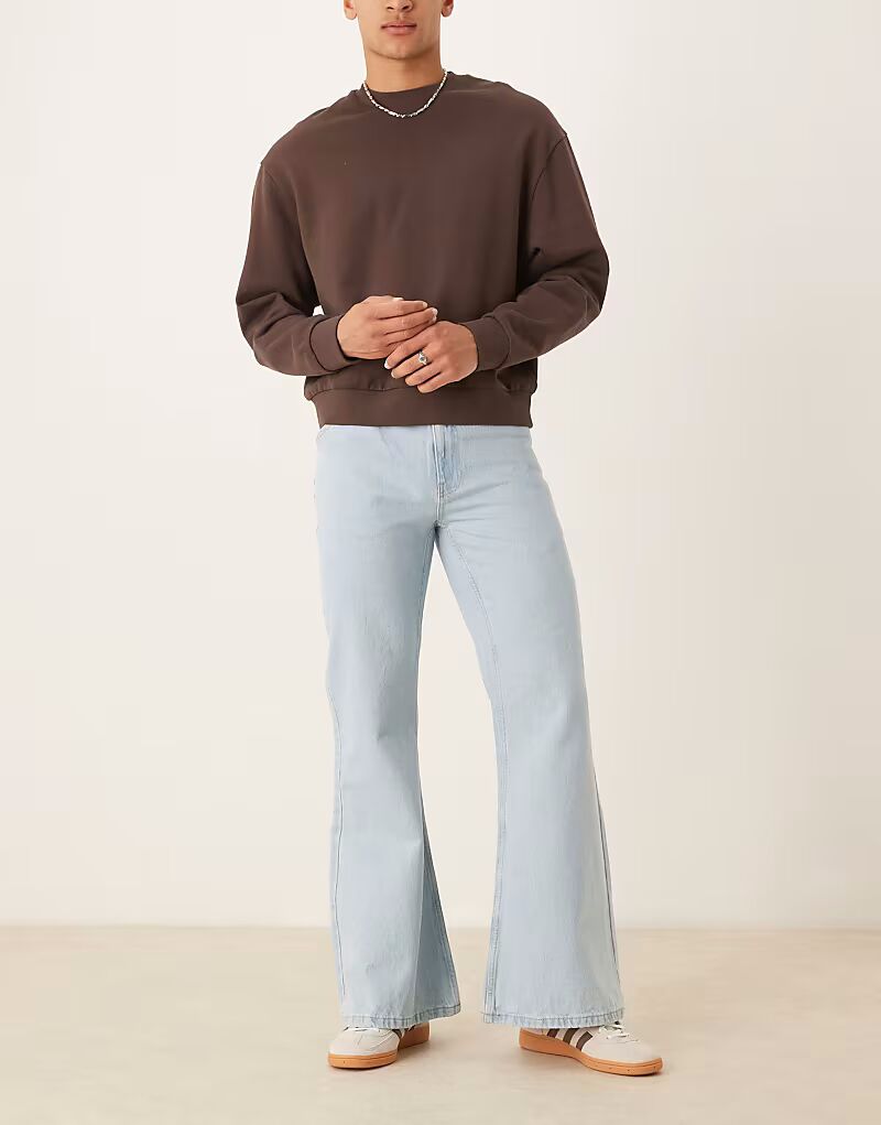 Широкие расклешенные джинсы ASOS DESIGN выбеленного синего цвета
Широкие расклешенные джинсы ASOS DESIGN выбеленного синего цвета