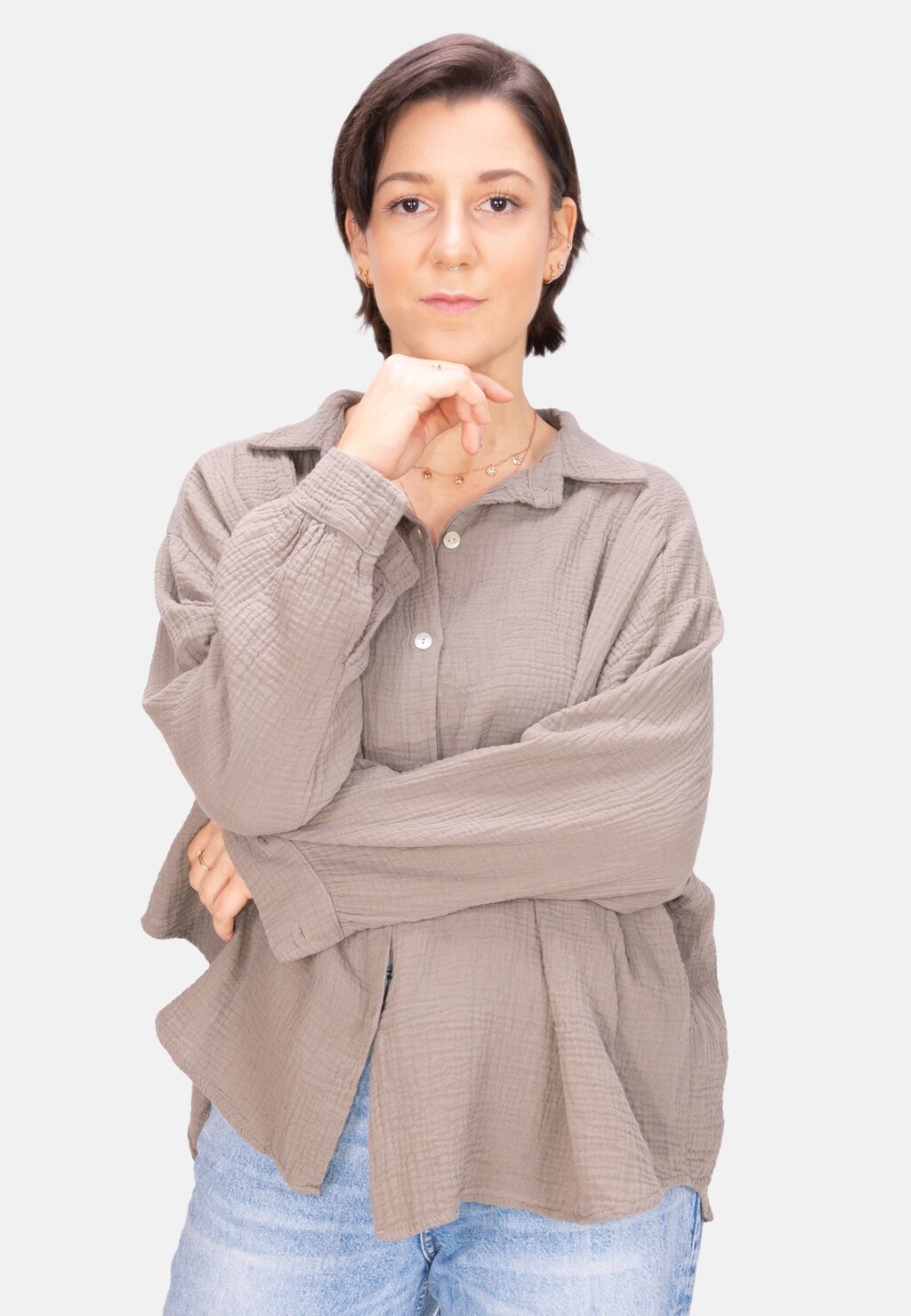 Блузка-рубашка SASHA OVERSIZED Seasons Of April, цвет taupe
Блузка-рубашка SASHA OVERSIZED Seasons Of April, цвет taupe