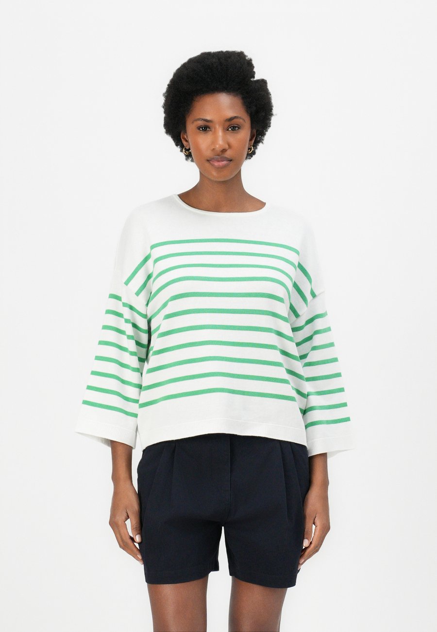 Джемпер Barbour KAYLEIGH , Cloud/Kelly Green/White
Джемпер Barbour KAYLEIGH , Cloud/Kelly Green/White