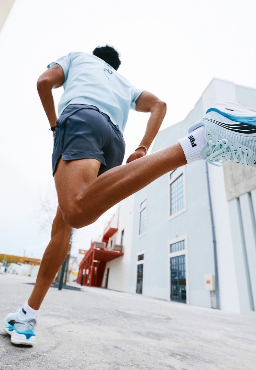 Кроссовки Puma VELOCITY NITRO 4, Sea Glass-Speed Blue/White
Кроссовки Puma VELOCITY NITRO 4, Sea Glass-Speed Blue/White