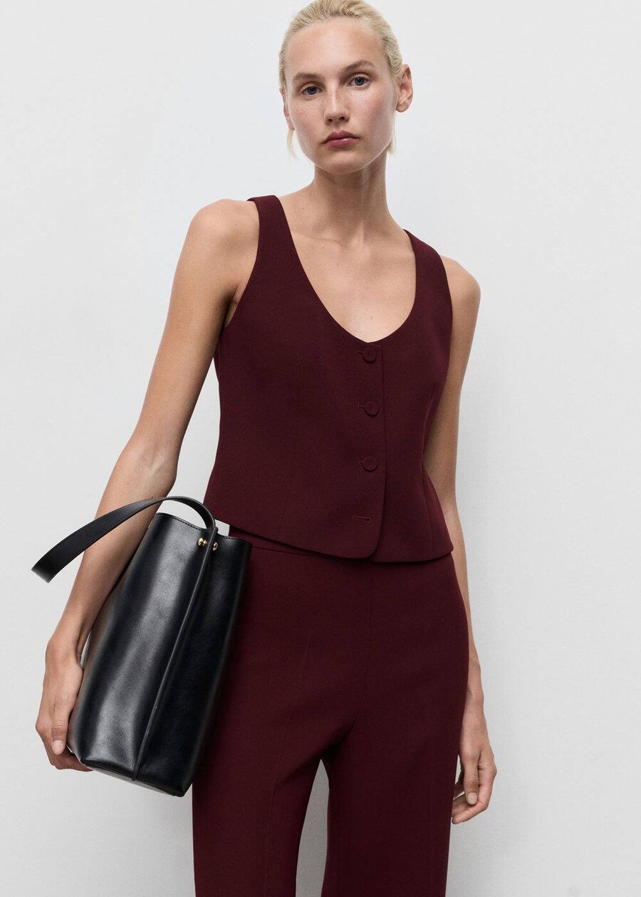 Костюмный жилет MANGO IGUANA, Bordeaux
Костюмный жилет MANGO IGUANA, Bordeaux