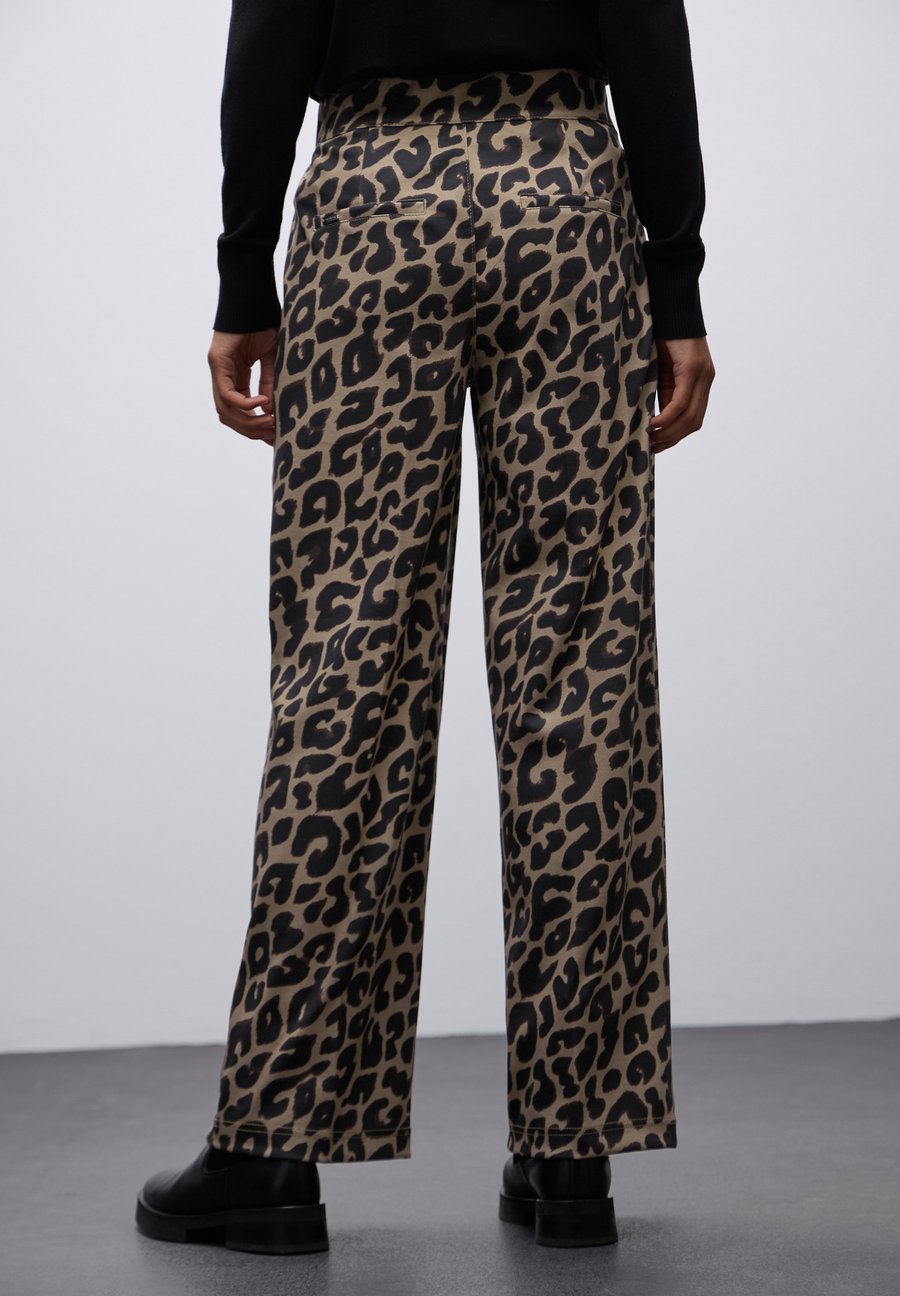 Брюки Street One WIDE LEO, Braun/Brown
Брюки Street One WIDE LEO, Braun/Brown