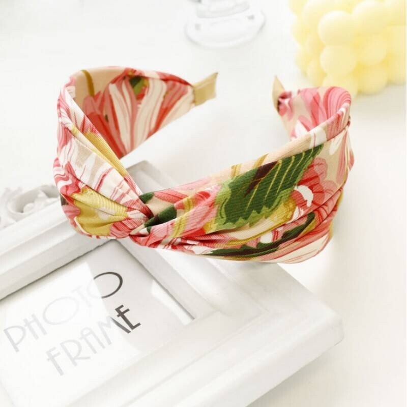 Ободок для волос в виде тюрбана O413R Upominkarnia
Ободок для волос в виде тюрбана O413R Upominkarnia