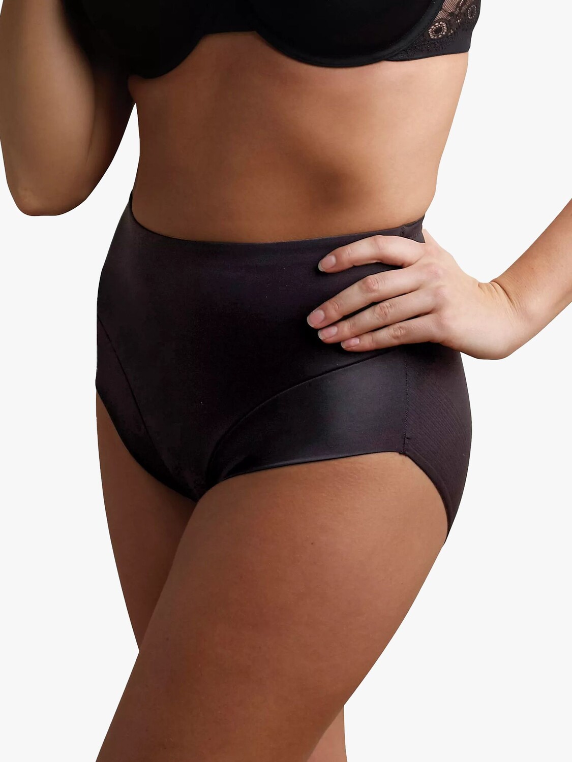 Трусы с поясом Miraclesuit Comfort, черные
Трусы с поясом Miraclesuit Comfort, черные